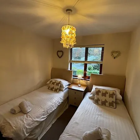 Daire Dovera, Private Parking Included, On Windermere *