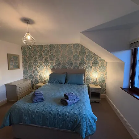 Dovera, Private Parking Included, On Windermere * Bowness-on-Windermere