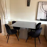 Dovera, Private Parking Included, On Windermere