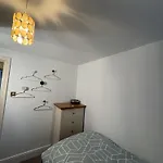 Dovera, Private Parking Included, On Windermere *