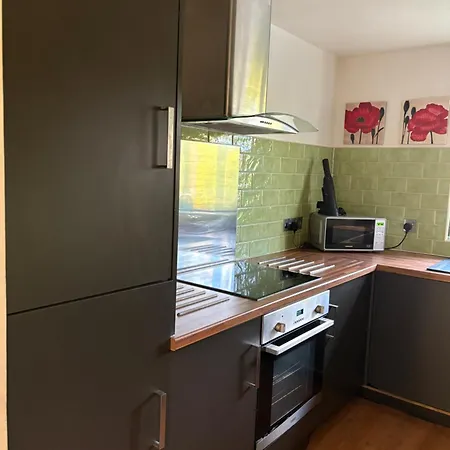 Dovera, Private Parking Included, On Windermere