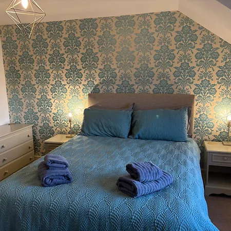 Dovera, Private Parking Included, On Windermere *