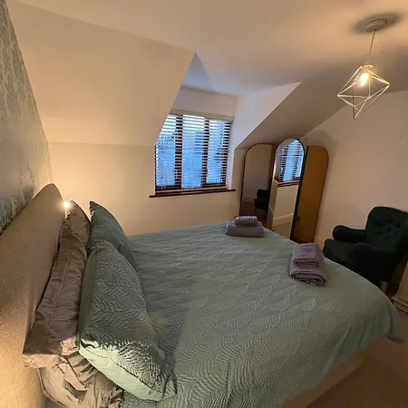 アパート Dovera, Private Parking Included, On Windermere