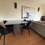 Dovera, Private Parking Included, On Windermere * باونيس أون وينديرمير